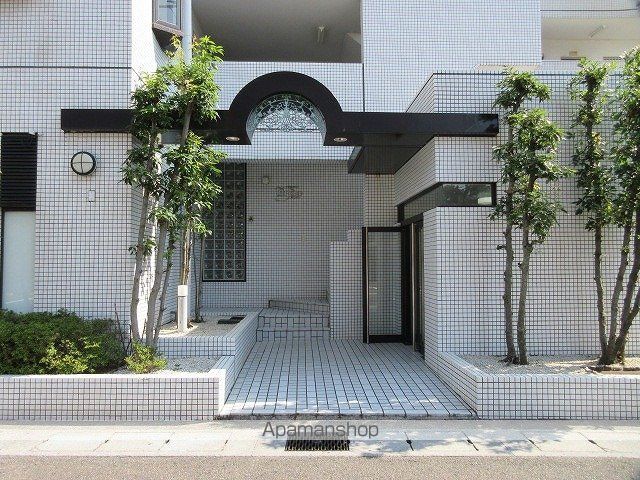 リアライズ竜田町の玄関写真