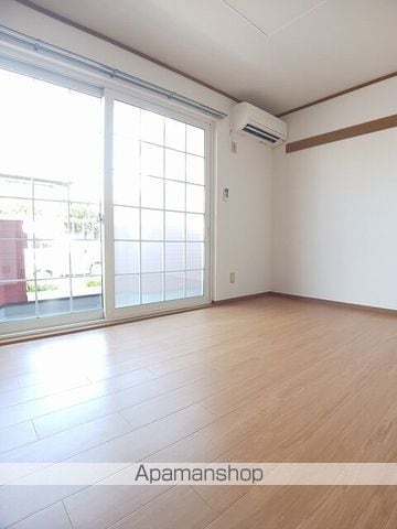 コリーヌ HIRAOKA Aの内装写真