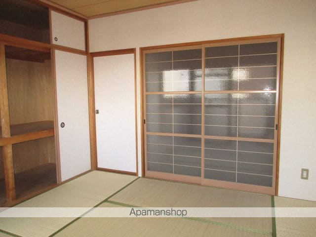 コンフォトゥールの玄関写真