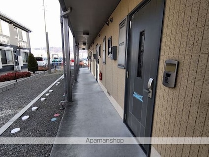 マ・メゾン１９[1R/31.77m2]のエントランス