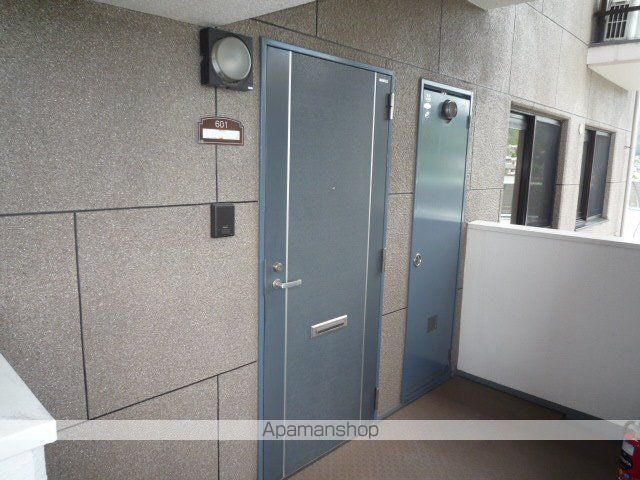 アメニティ石山の玄関写真
