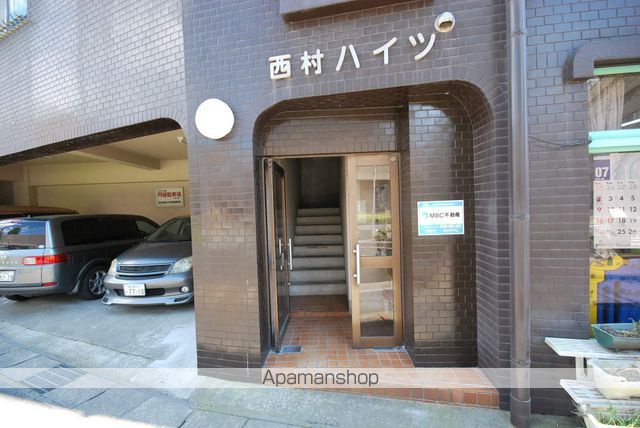 西村ハイツの玄関写真