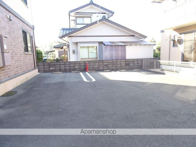 トゥール・ビヨン Cの外観写真