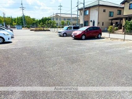 ハイツエクセルⅤ番館[2DK/52.2m2]の駐車場