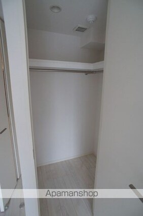 カーサスプレンディッド新宿御苑[1K/25.42m2]の収納