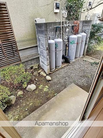 サマックス・シャロームの内装写真