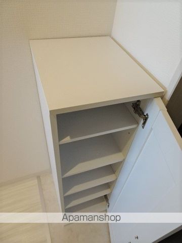 エストゥルースプラス大阪福島の内装写真