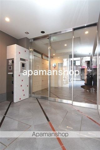 SERENITE堺筋本町SUDの玄関写真