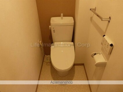 フォレコリーヌ[1LDK/46.55m2]のトイレ