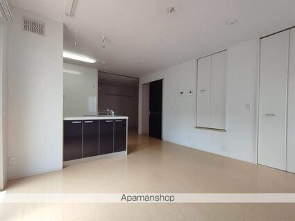 ロイヤルコート[1LDK/47.21m2]のリビング・居間