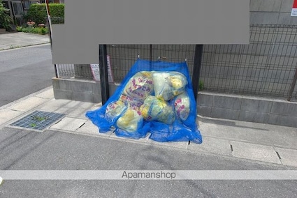 Ｌｉｍｐｉａ高峯[2LDK/58.32m2]の共用部3