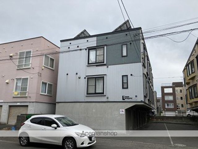 ピースハーモニー南郷A棟の外観写真