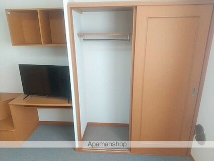 レオパレスヴィラージュ[1K/28.02m2]の収納