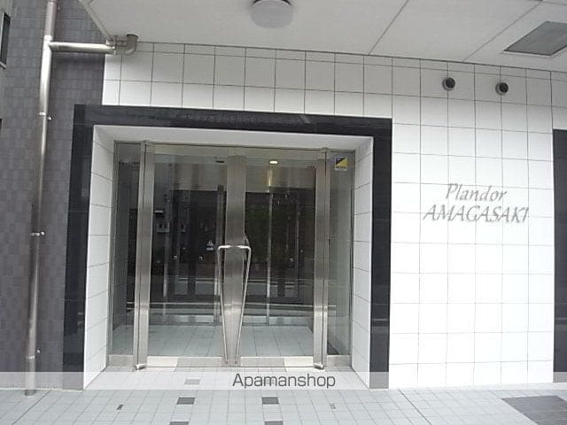 O'S RESIDENCE尼崎の玄関写真