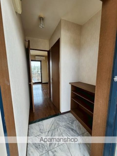 マンションリラ[2K/33.27m2]の玄関