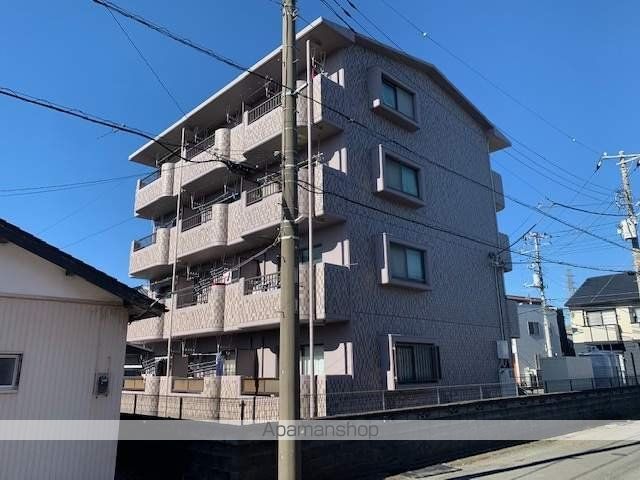 鈴信マンションの外観写真