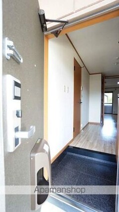 Ｗｈｉｔｅ　Ｌｉｌｙ[1K/30.96m2]の玄関