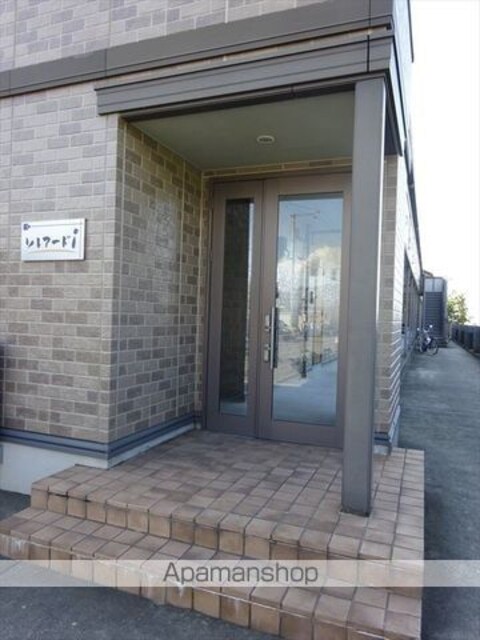 和歌山県和歌山市布引[1K/30.03m2]のエントランス2