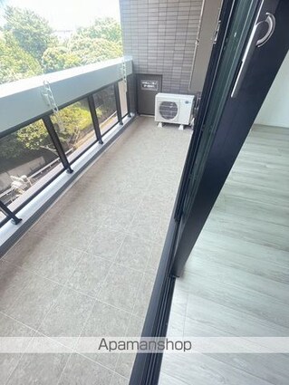 東京都港区西麻布２丁目[2LDK/58.34m2]のバルコニー