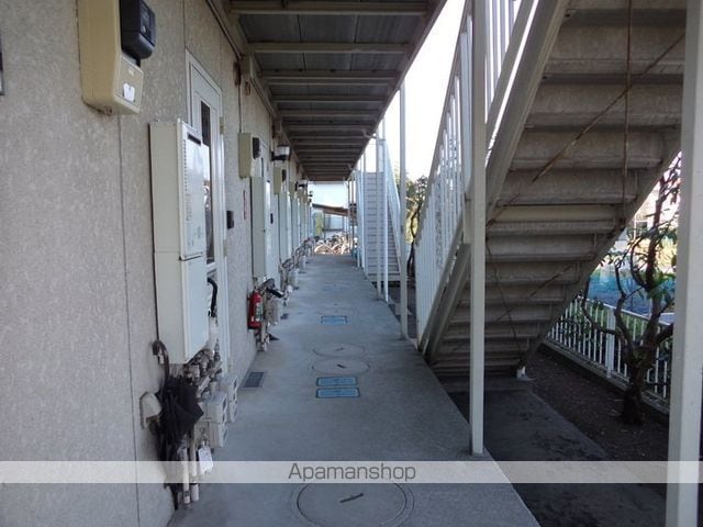オイカワハイツの玄関写真