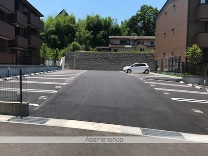 Ｒｉｂｅｒａ　Ｓｑｕａｒｅ　Ａ棟[1LDK/40.26m2]の駐車場