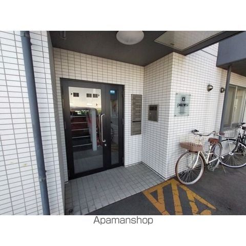 パークウエストAの玄関写真