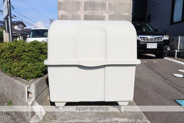 ヴォワテュール稲荷の内装写真