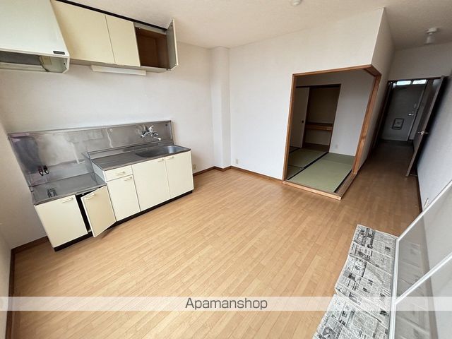 本町ハイツタイプIの内装写真