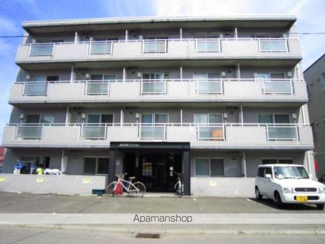 北26条マンションの外観写真
