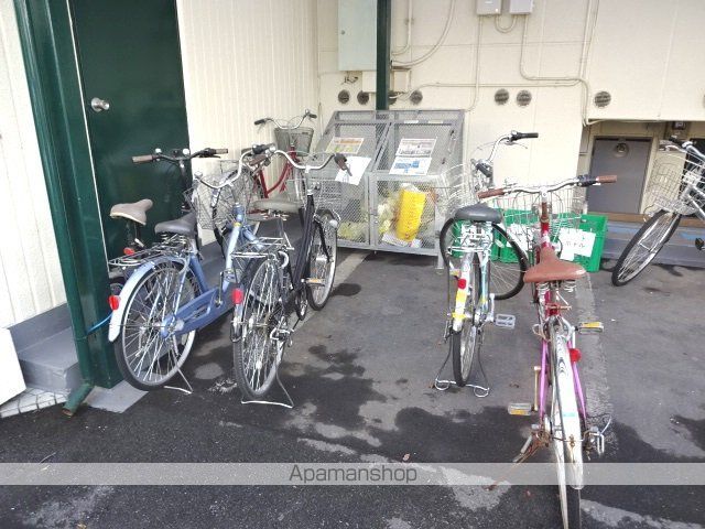 東京都立川市羽衣町３丁目[2LDK/52m2]の共用部1