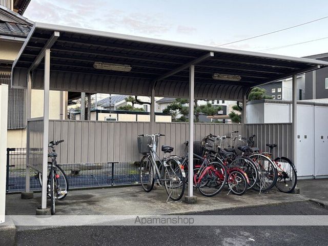 リビングタウン若杉 Cの内装写真