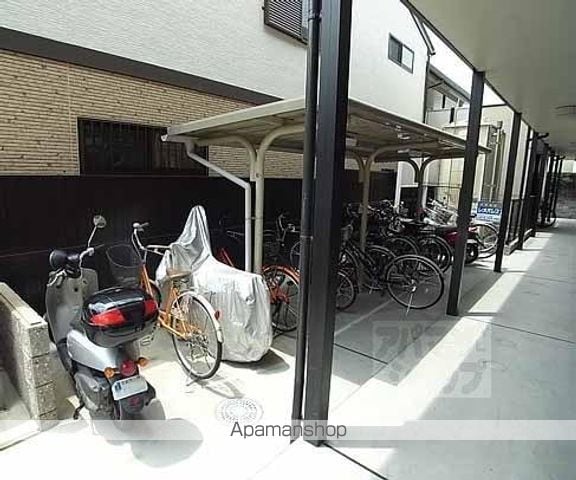 レオパレス吉川の外観写真