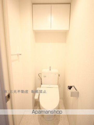 ラディア近代美術館前の内装写真