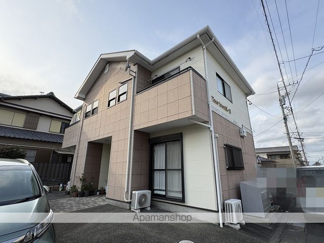 YOUR TOWN K Bの外観写真
