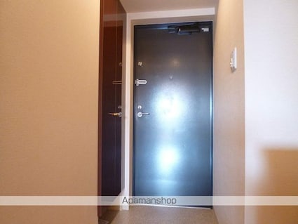 エルミナコート草津[1K/29.6m2]の玄関