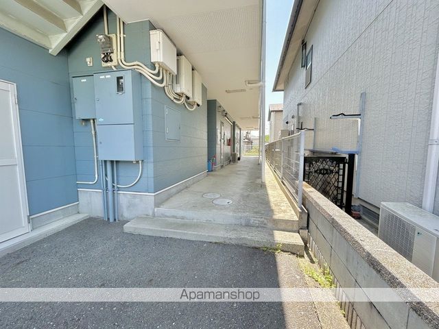 ハイツアトバンスの玄関写真