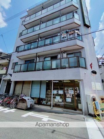 クインズコート緑橋の外観写真
