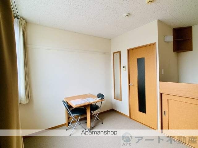 レオパレスラ プランタン IIの内装写真