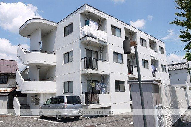 金井マンションBの外観写真