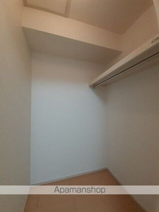 ロージィ・コート[1LDK/42.04m2]の収納