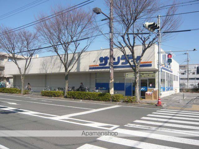 ソーリス・ルクスの周辺写真