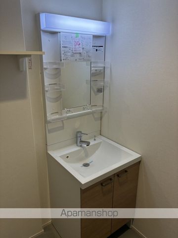 Mana Linaの内装写真