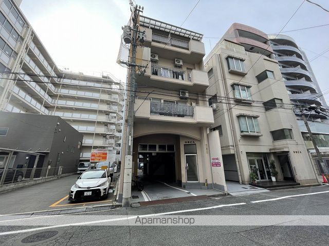 中本ビルの外観写真