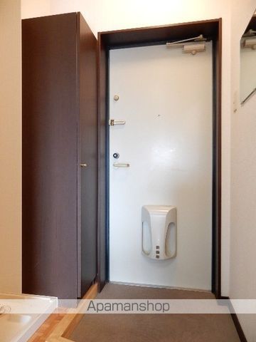 スリーサンズの内装写真