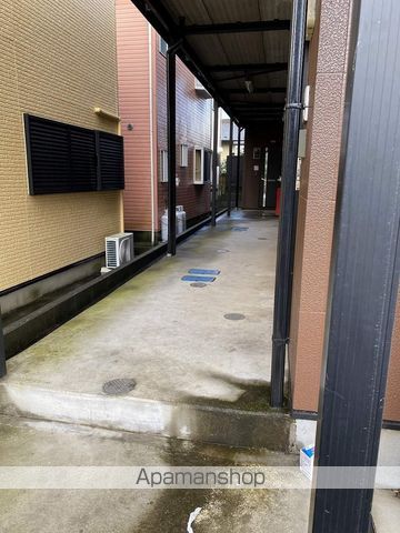 アヴニール・タイコーの玄関写真