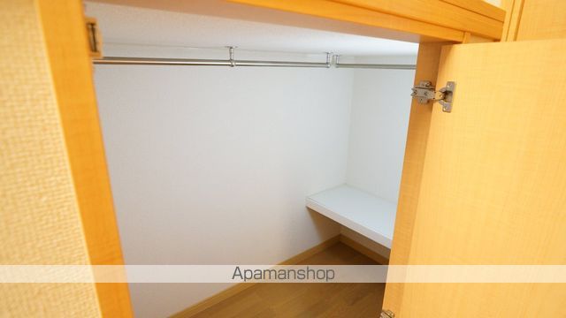 レオパレスレヴェルベールIIIの内装写真
