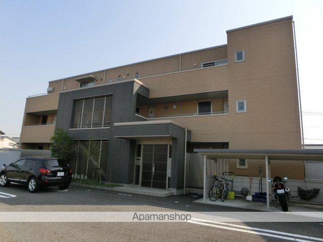 コンフィリーヌの外観写真