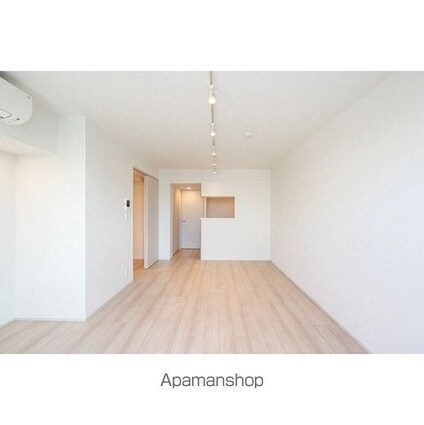 コンフォリア・リヴ渋谷本町[1LDK/40.98m2]のリビング・居間