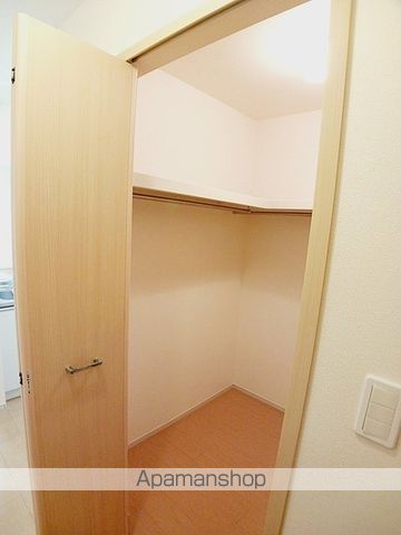 アルバータの内装写真