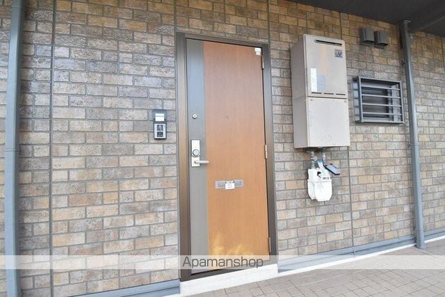 GENESISの玄関写真